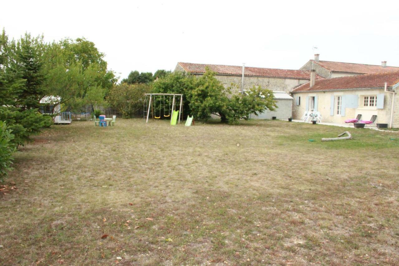 Charmante Maison Charentaise "Bonheur" * 4 Pers Chambon  Buitenkant foto